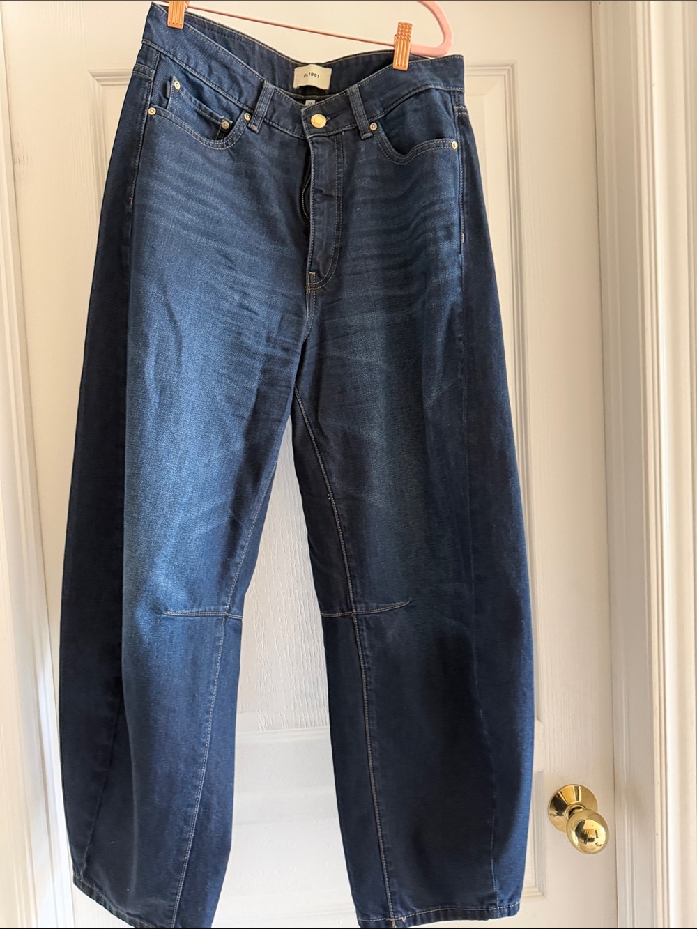 DL1961 Women's Dark Blue Cropped Straight Jeans